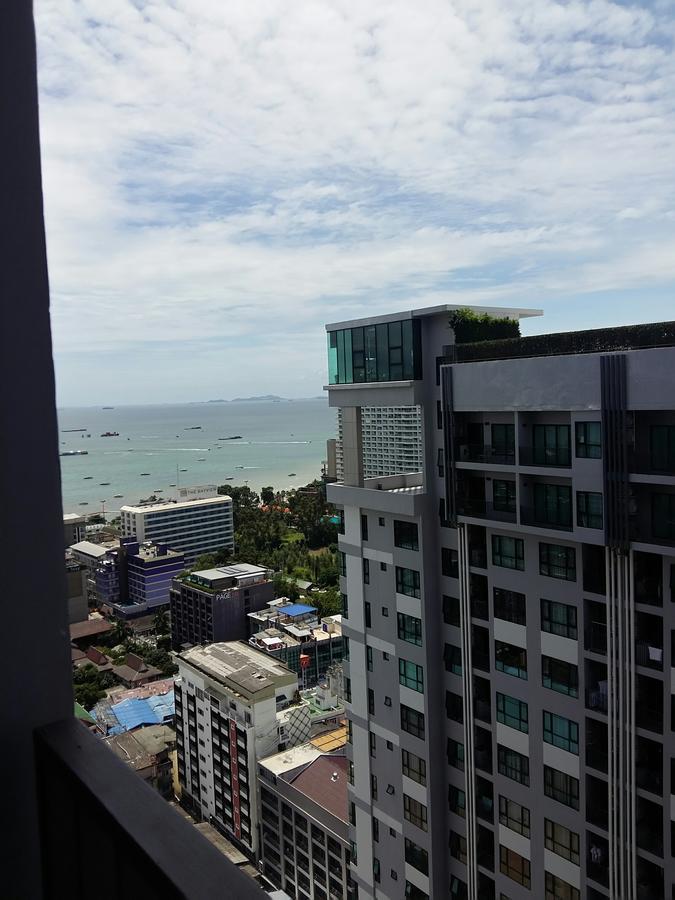 The Base Central Pattaya By Nkl Exterior photo