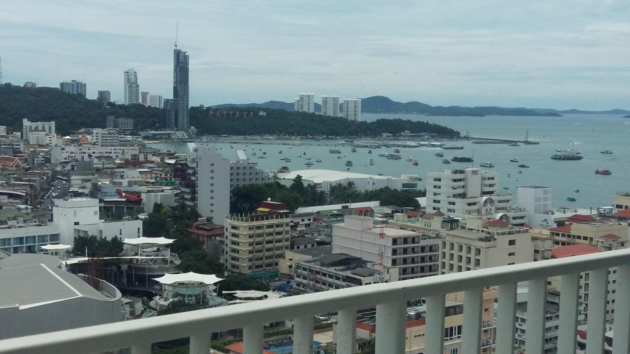 The Base Central Pattaya By Nkl Exterior photo